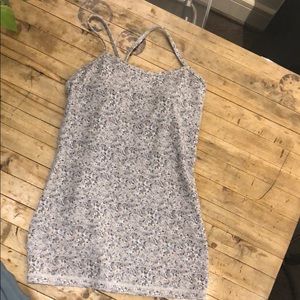 Lululemon tank with built in bra
